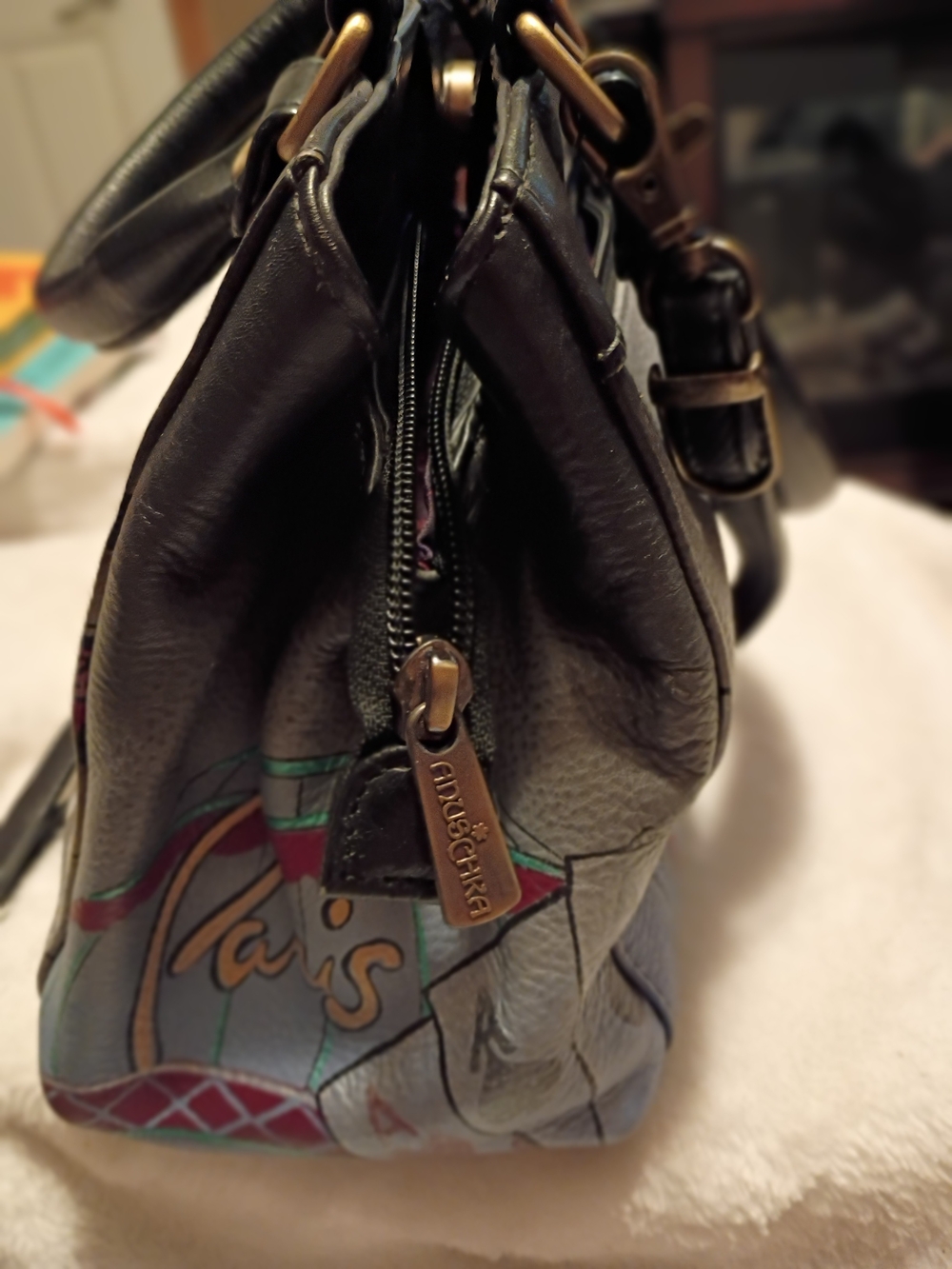 Anuschka Black Gradient 'Las Vegas 777' Crossbody Bag - Picture 5 of 10